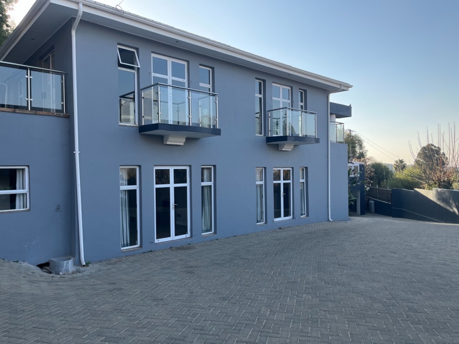 8 Bedroom Property for Sale in Waverley Free State